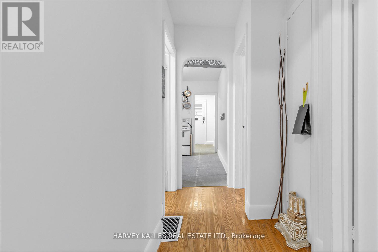246 BURNETT AVENUE