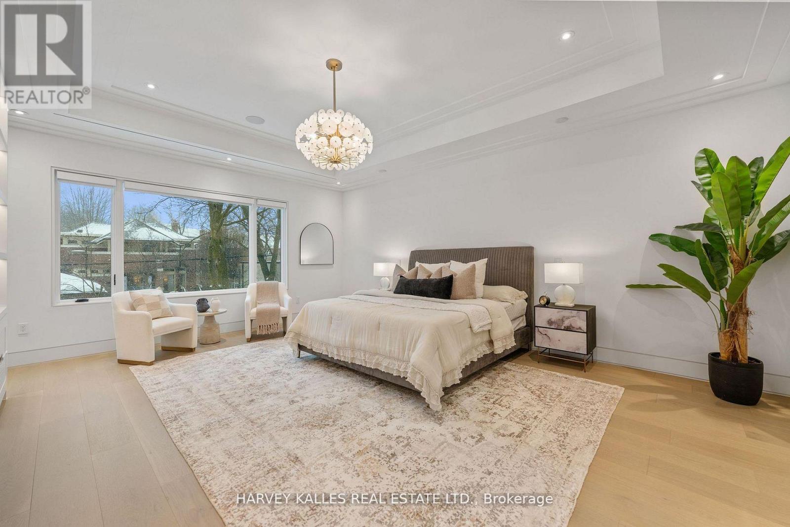 335 LYTTON BOULEVARD