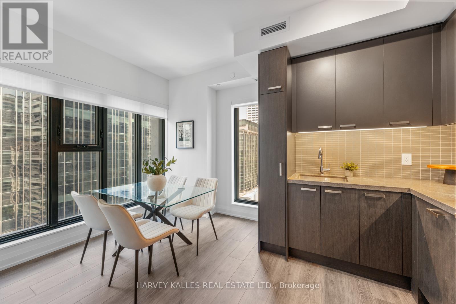 1408 - 20 SOUDAN AVENUE