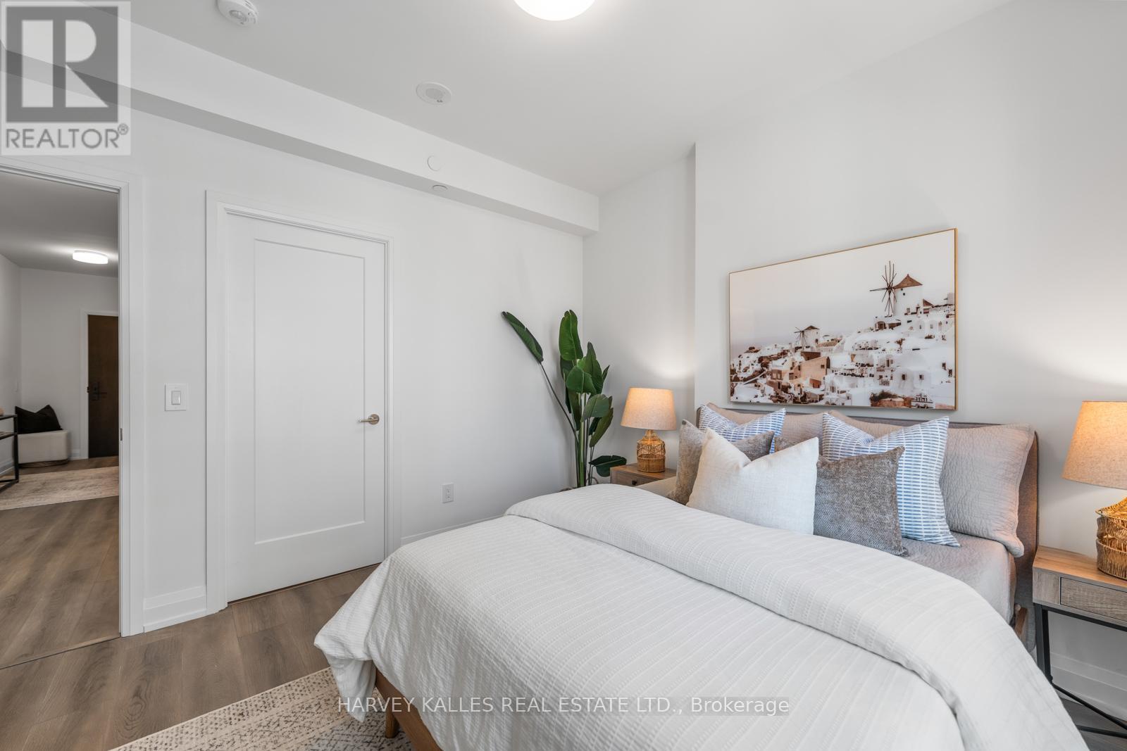 1001 - 20 SOUDAN AVENUE