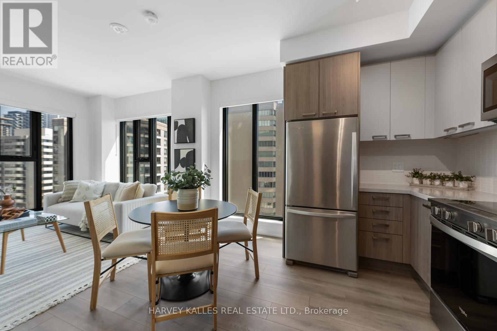 1001 - 20 SOUDAN AVENUE