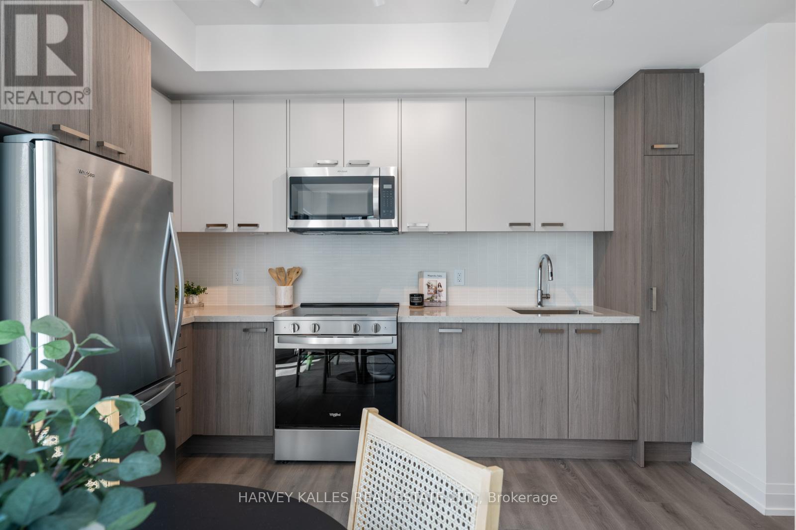 1001 - 20 SOUDAN AVENUE