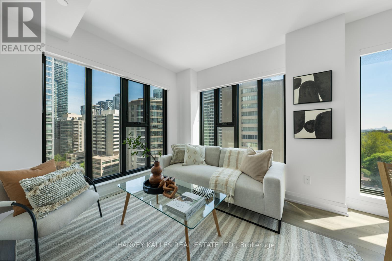 1001 - 20 SOUDAN AVENUE