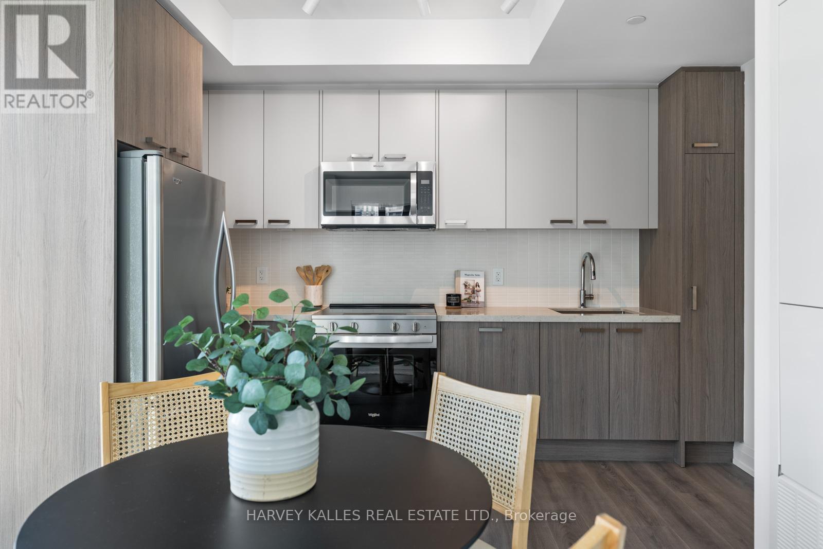 1001 - 20 SOUDAN AVENUE