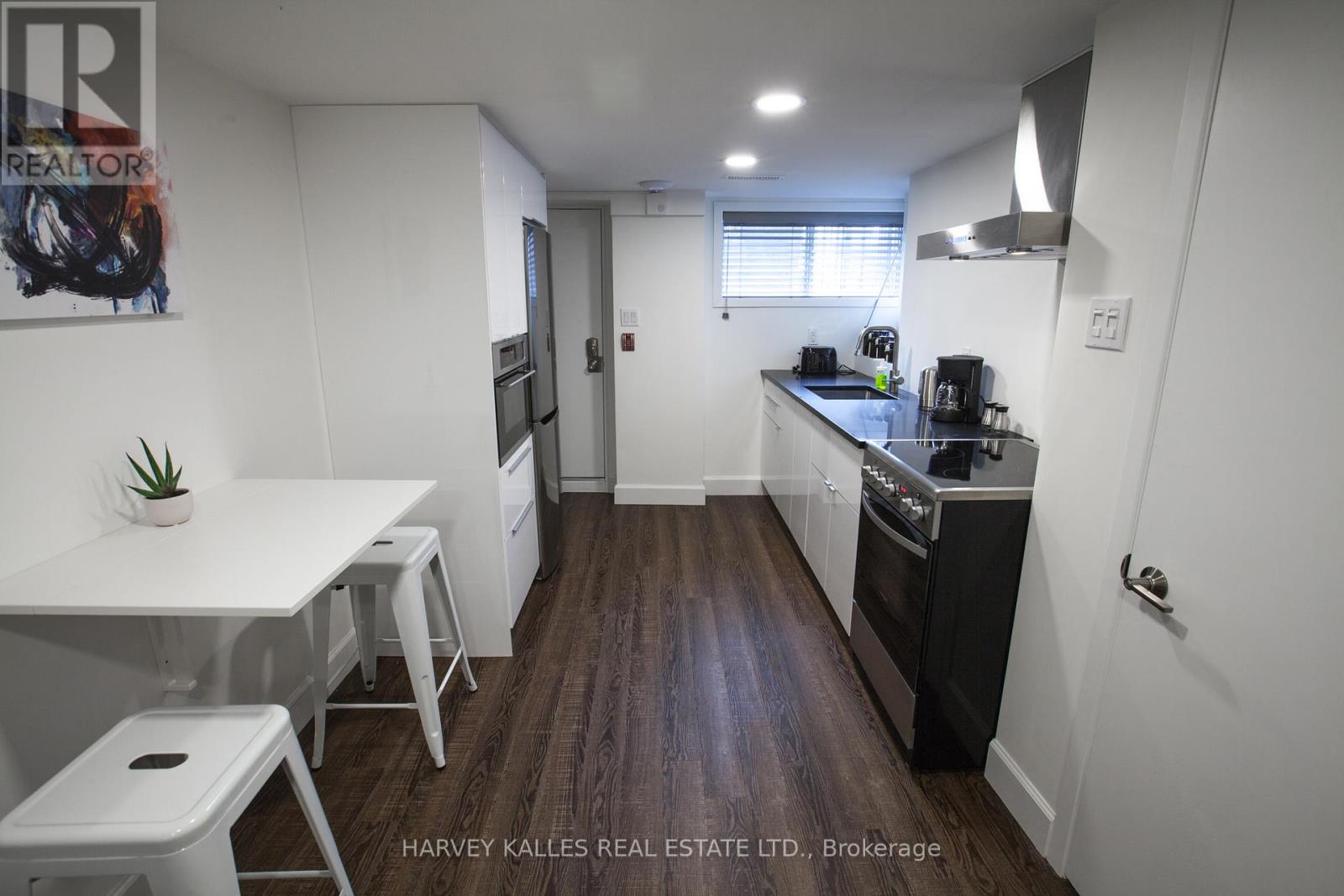 210 GERRARD STREET E