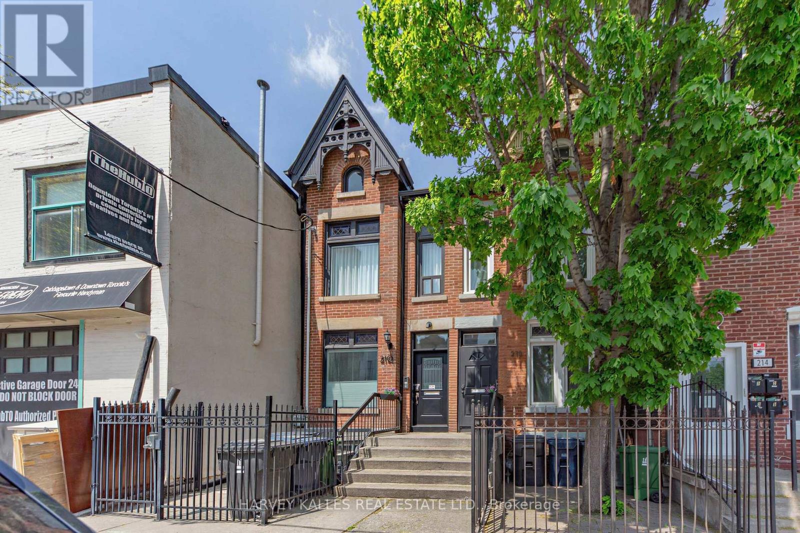 210 GERRARD STREET E