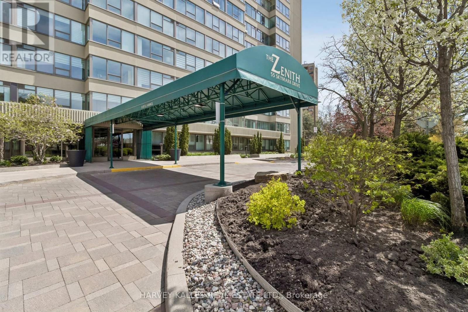 205 - 55 SKYMARK DRIVE
