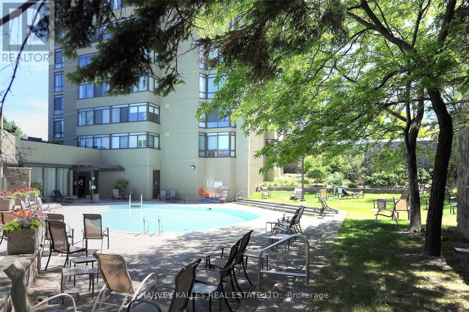 205 - 55 SKYMARK DRIVE