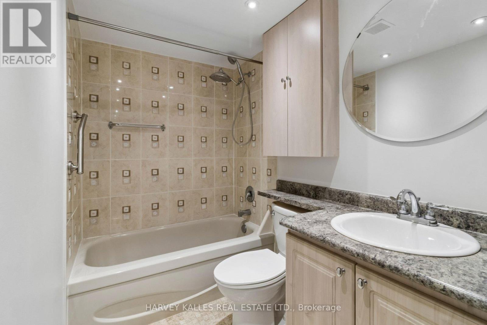 205 - 55 SKYMARK DRIVE