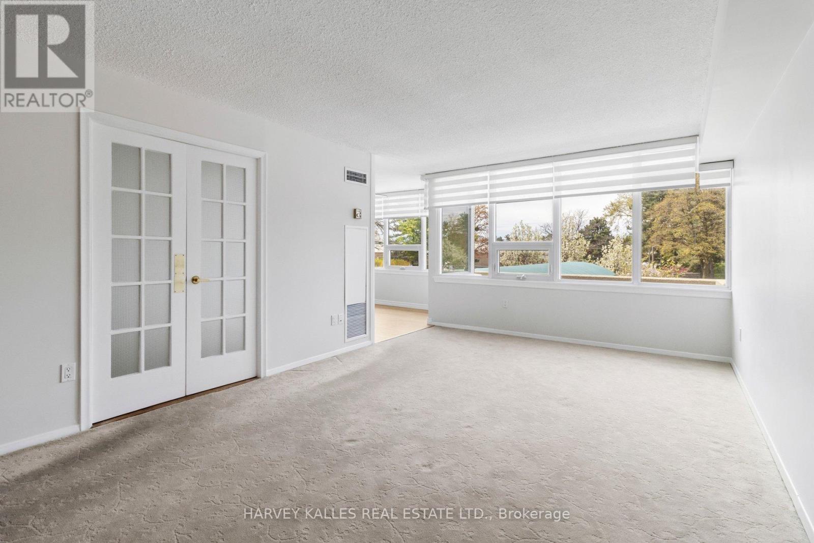 205 - 55 SKYMARK DRIVE