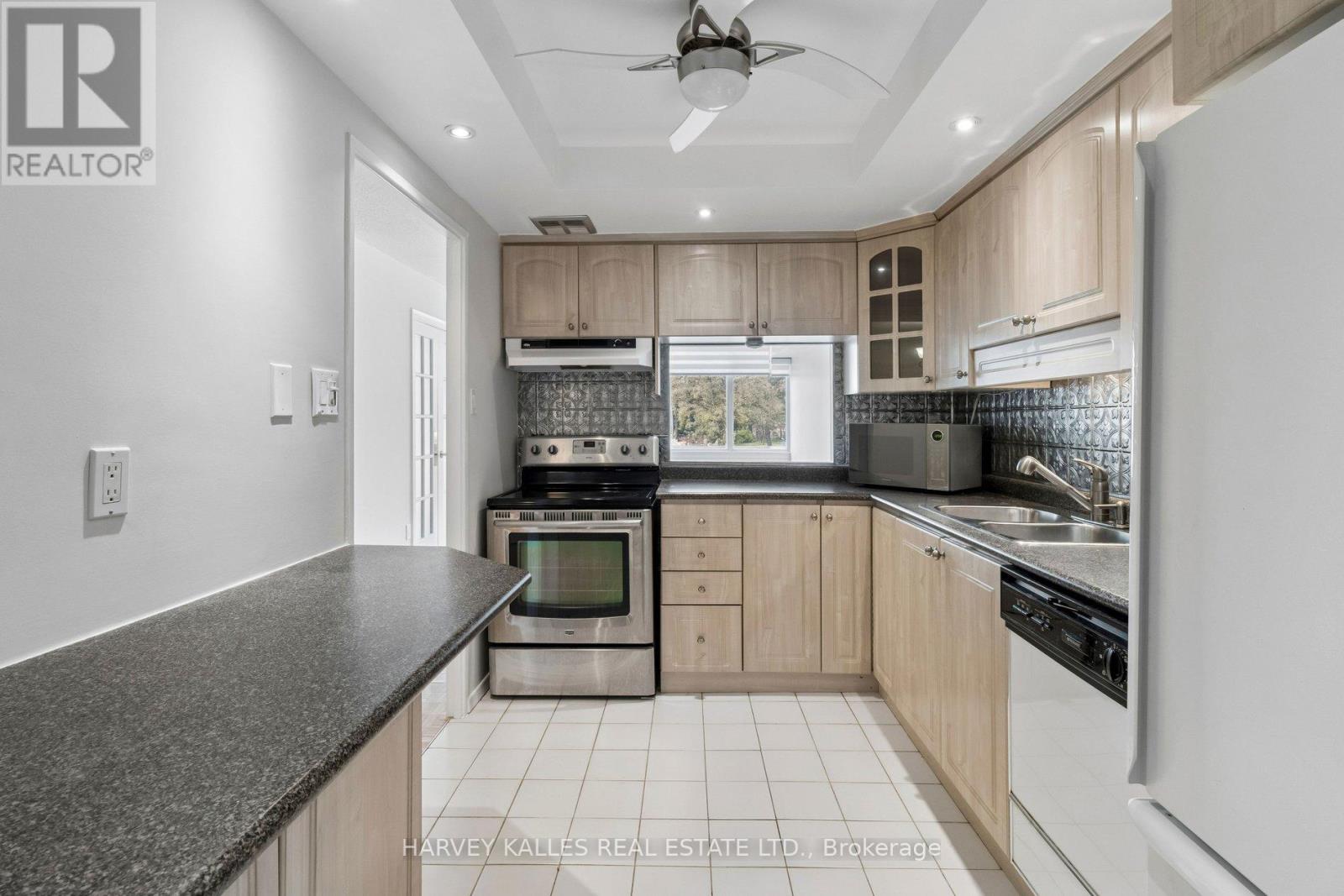 205 - 55 SKYMARK DRIVE