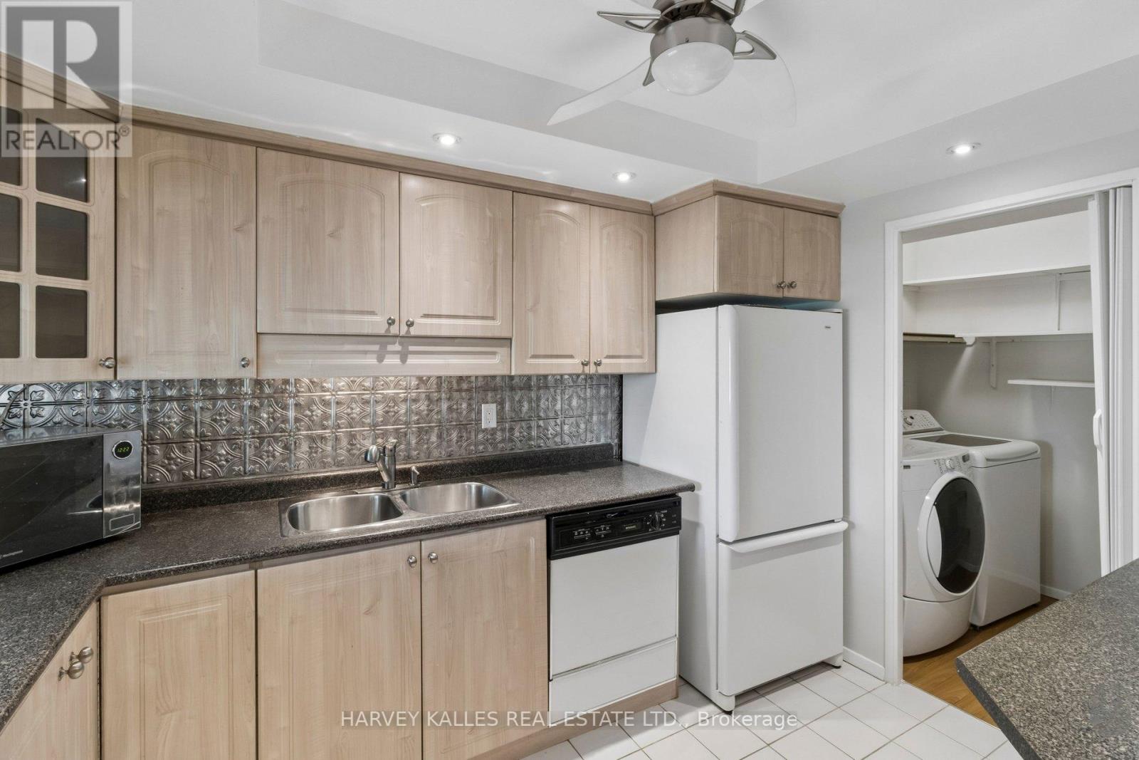 205 - 55 SKYMARK DRIVE