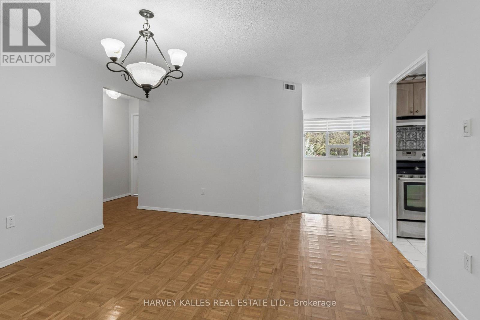 205 - 55 SKYMARK DRIVE