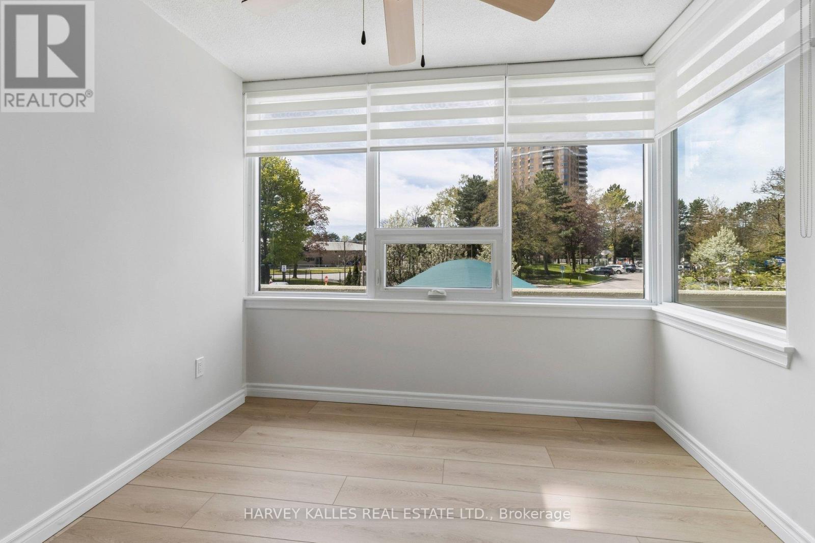 205 - 55 SKYMARK DRIVE