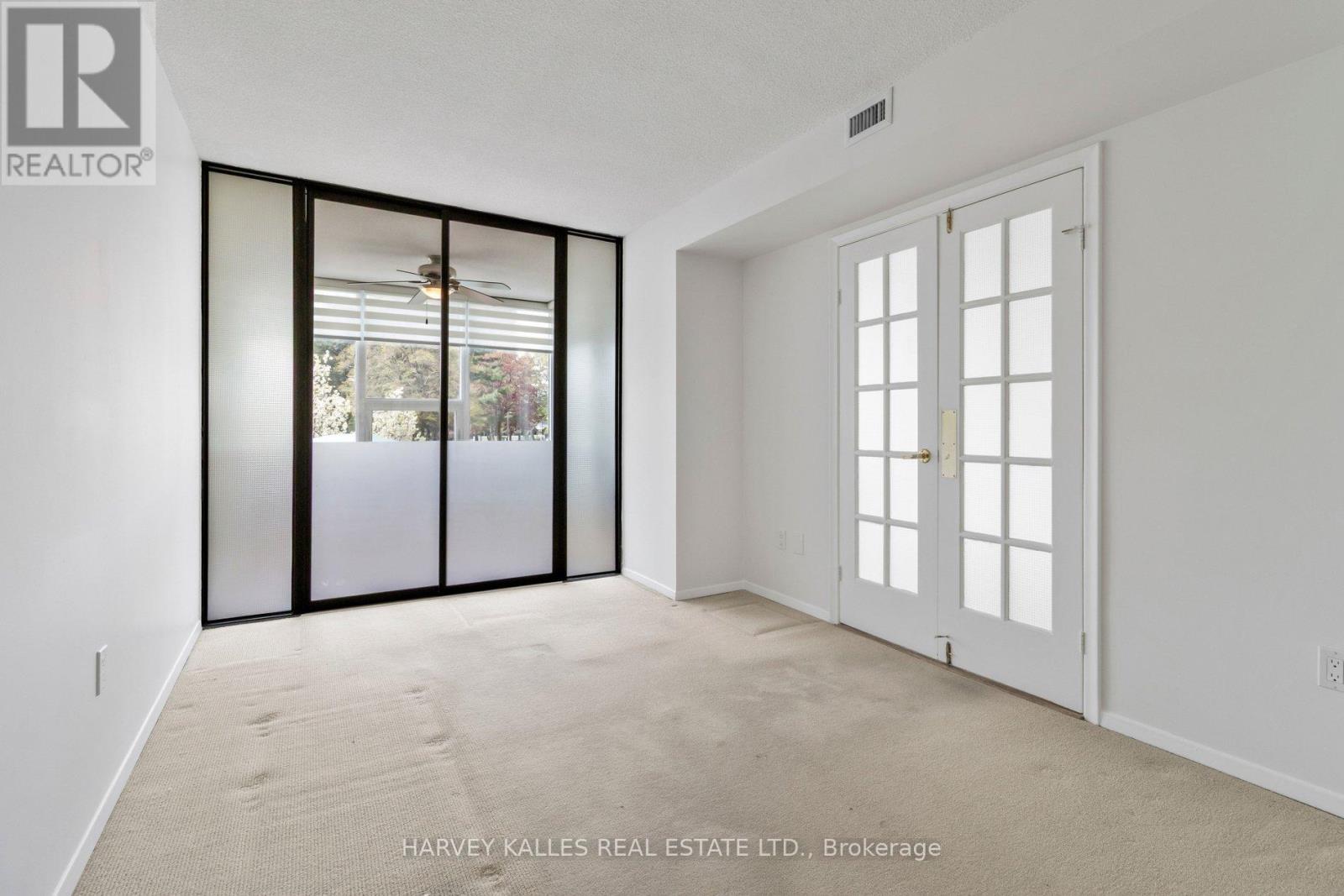205 - 55 SKYMARK DRIVE