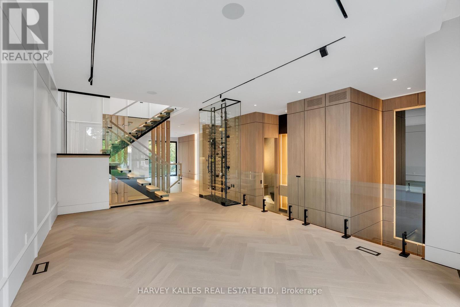 19 RIDLEY BOULEVARD