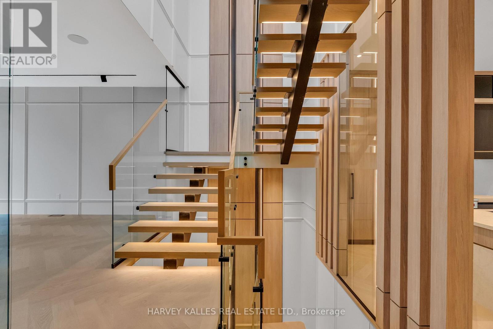 19 RIDLEY BOULEVARD