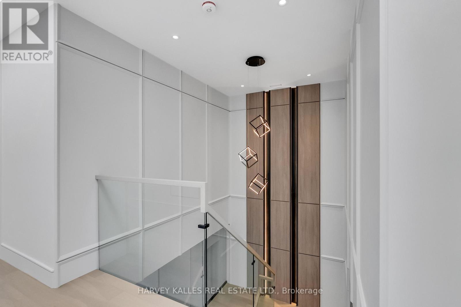19 RIDLEY BOULEVARD
