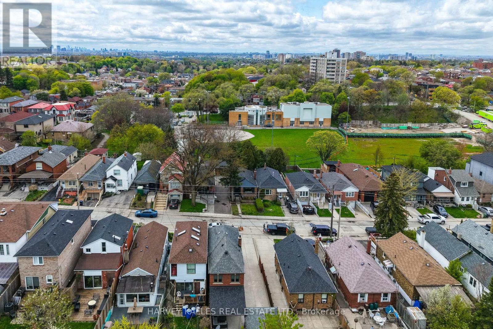 568 NORTHCLIFFE BOULEVARD