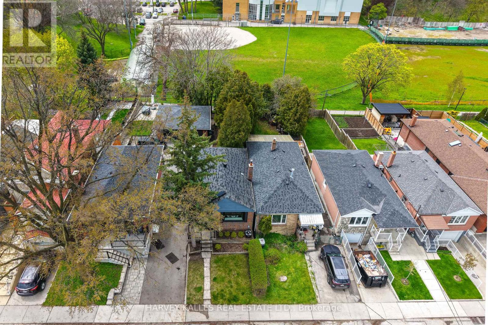 568 NORTHCLIFFE BOULEVARD
