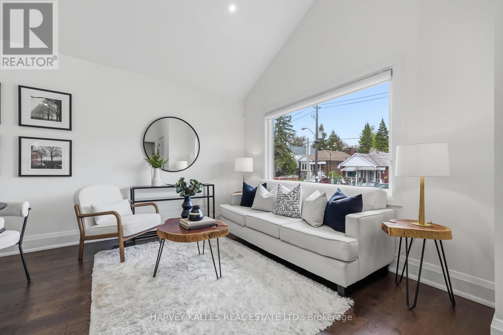 568 NORTHCLIFFE BOULEVARD