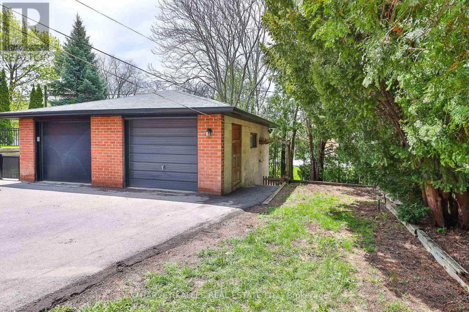 568 NORTHCLIFFE BOULEVARD