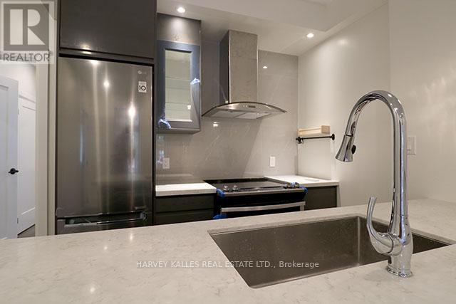 MAIN - 488 LANSDOWNE AVENUE