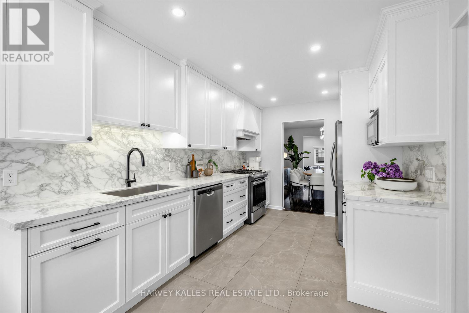 136 BEDFORD PARK AVENUE