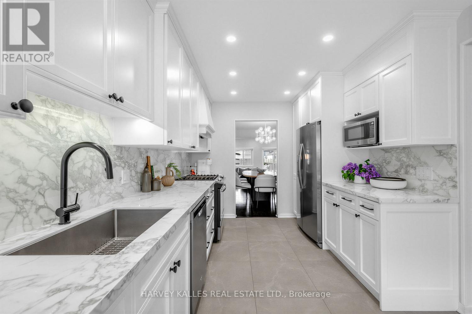 136 BEDFORD PARK AVENUE