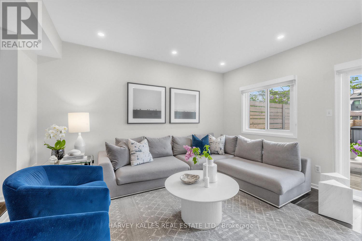 136 BEDFORD PARK AVENUE