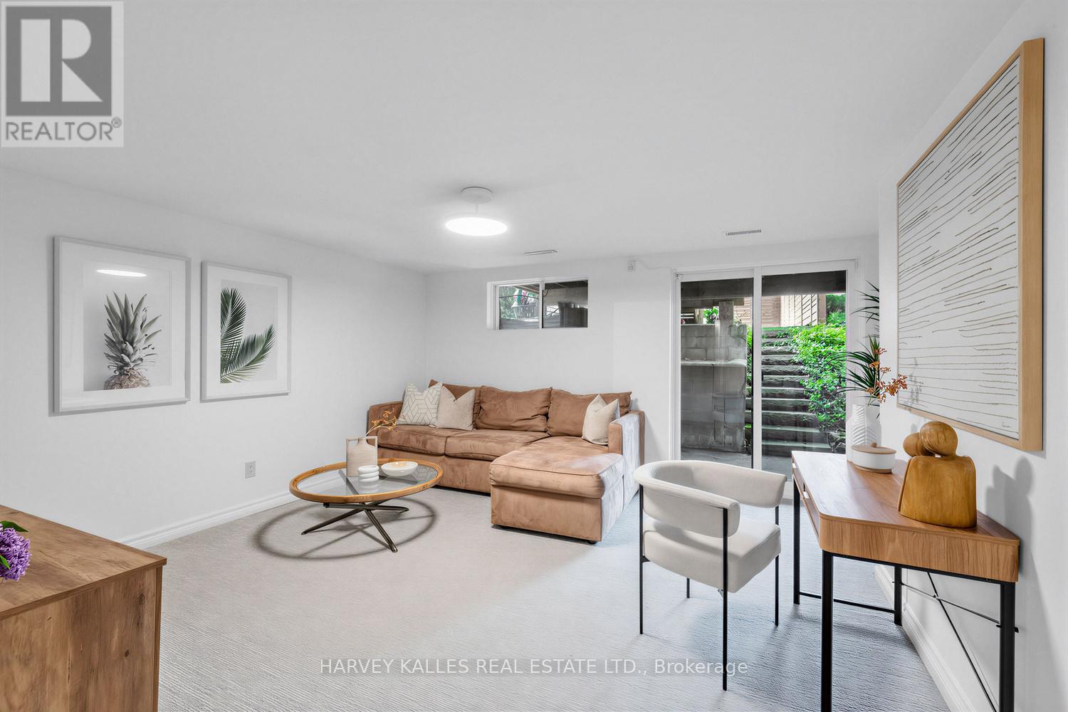 136 BEDFORD PARK AVENUE