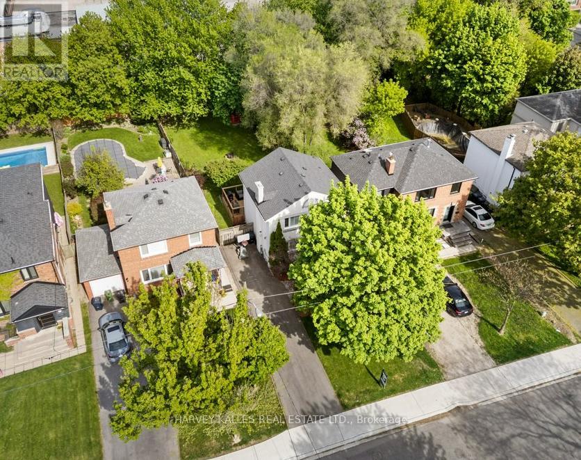 63 WESTGATE BOULEVARD