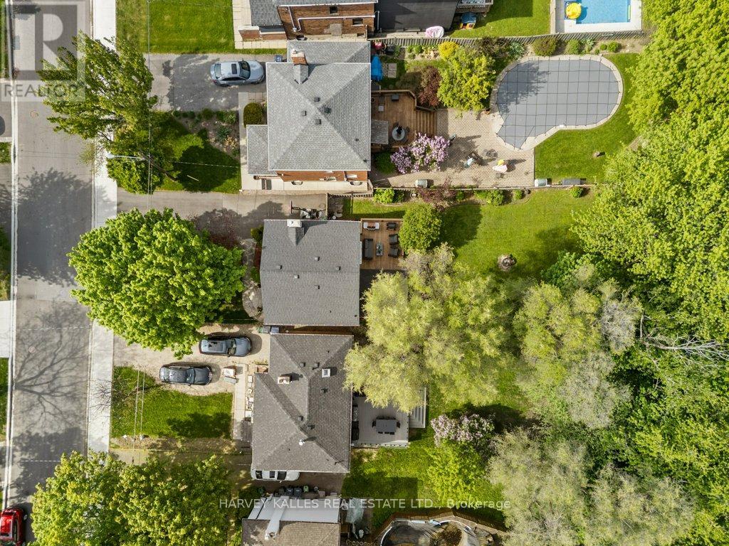 63 WESTGATE BOULEVARD