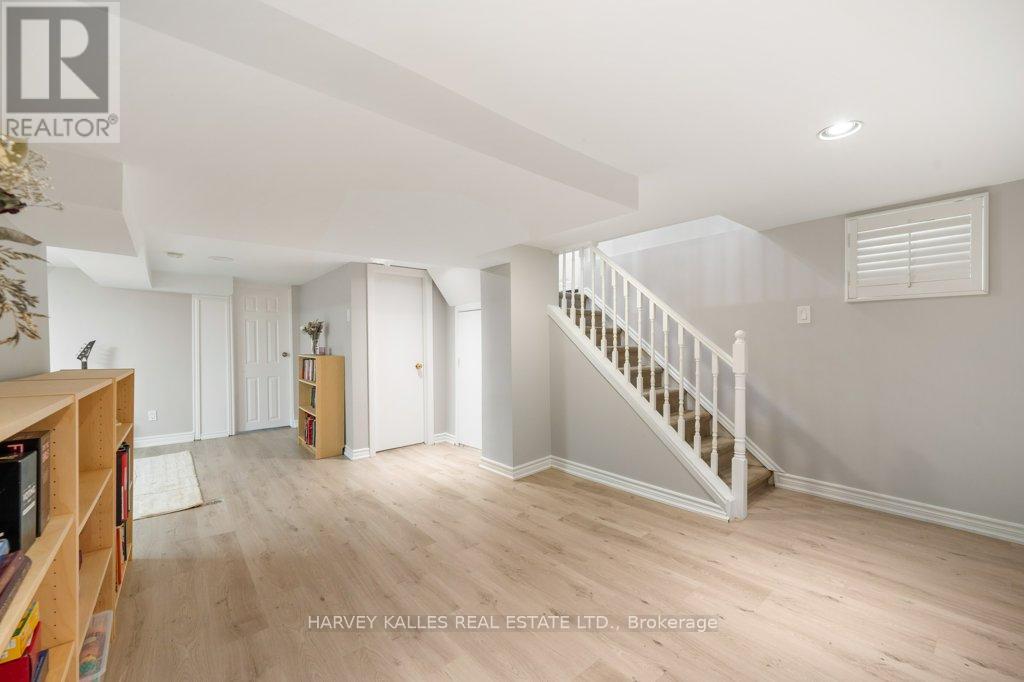 63 WESTGATE BOULEVARD