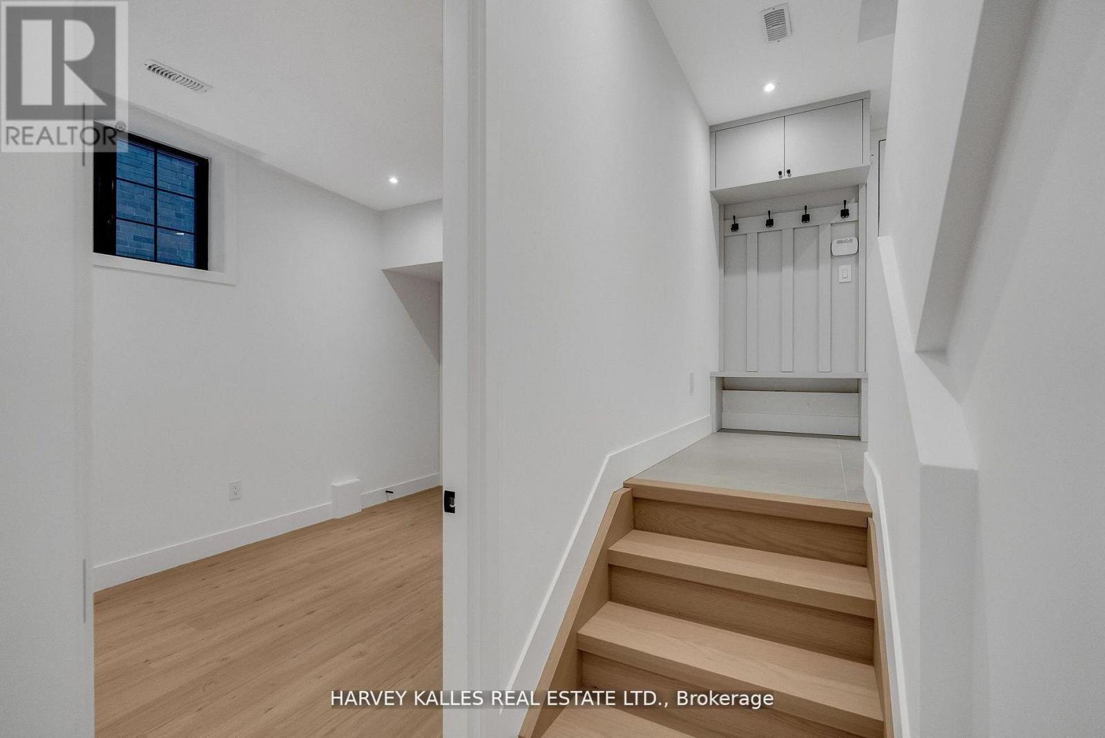 101 BRIAR HILL AVENUE