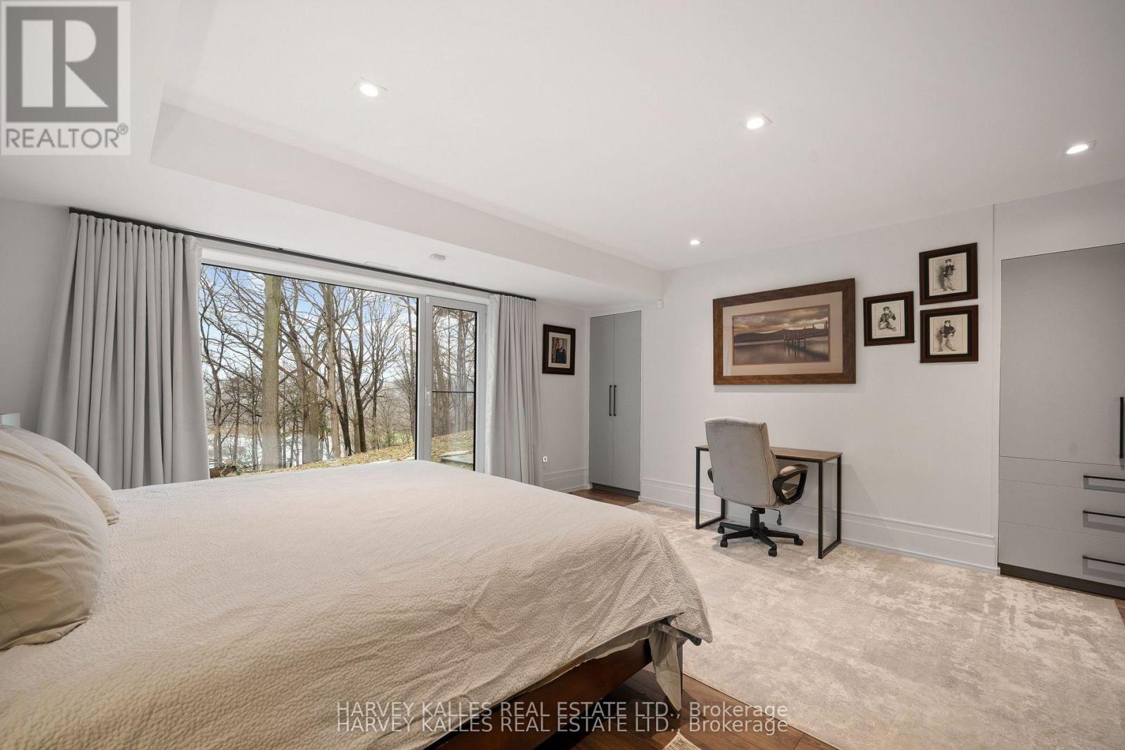 140 SANDRINGHAM DRIVE