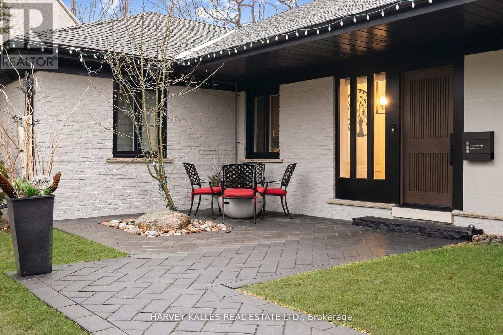 140 SANDRINGHAM DRIVE