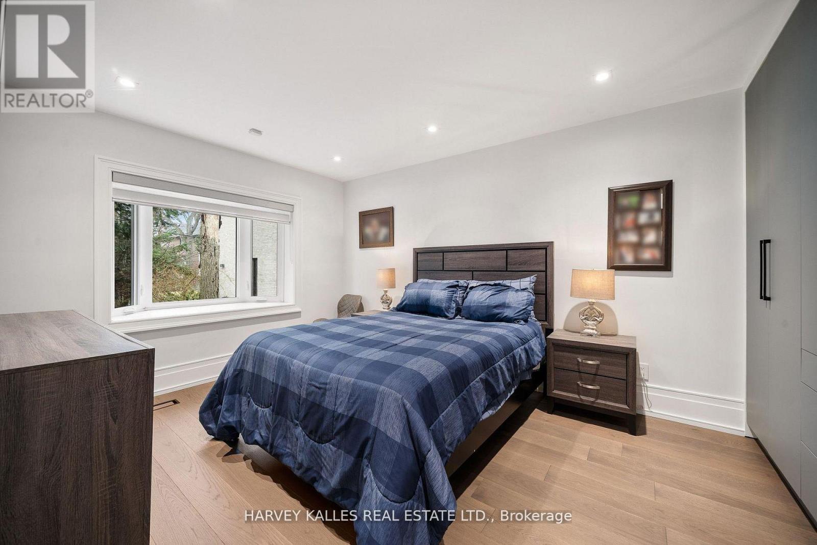 140 SANDRINGHAM DRIVE