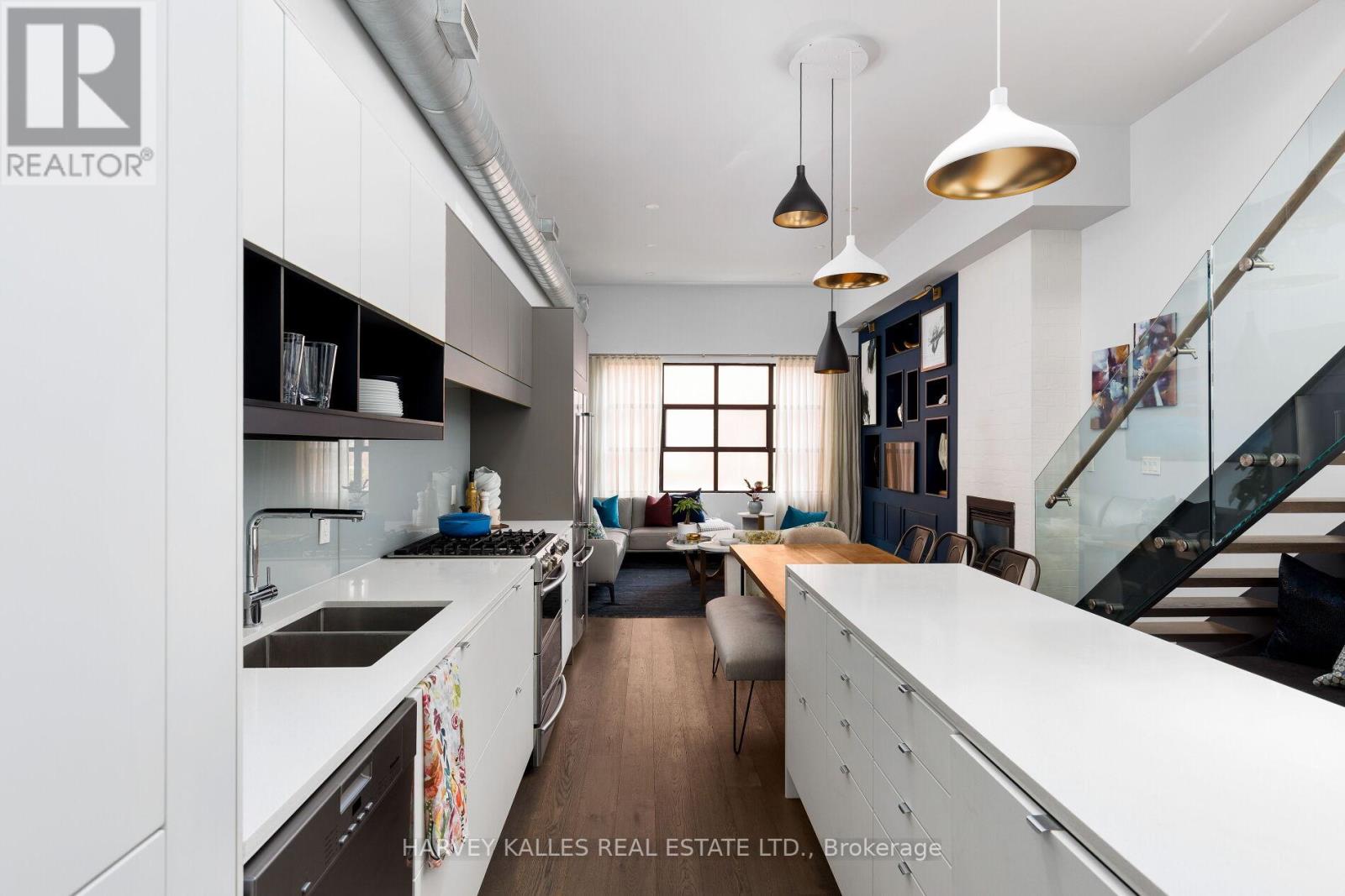 304 - 287 RICHMOND STREET E