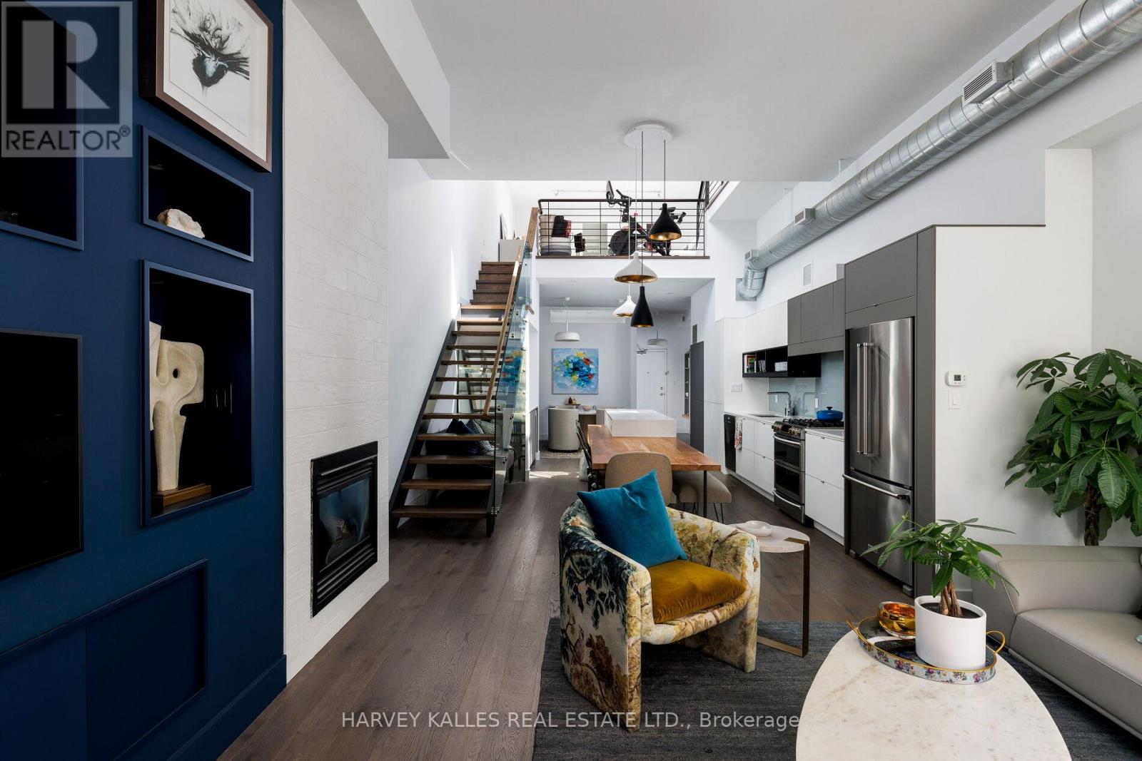 304 - 287 RICHMOND STREET E