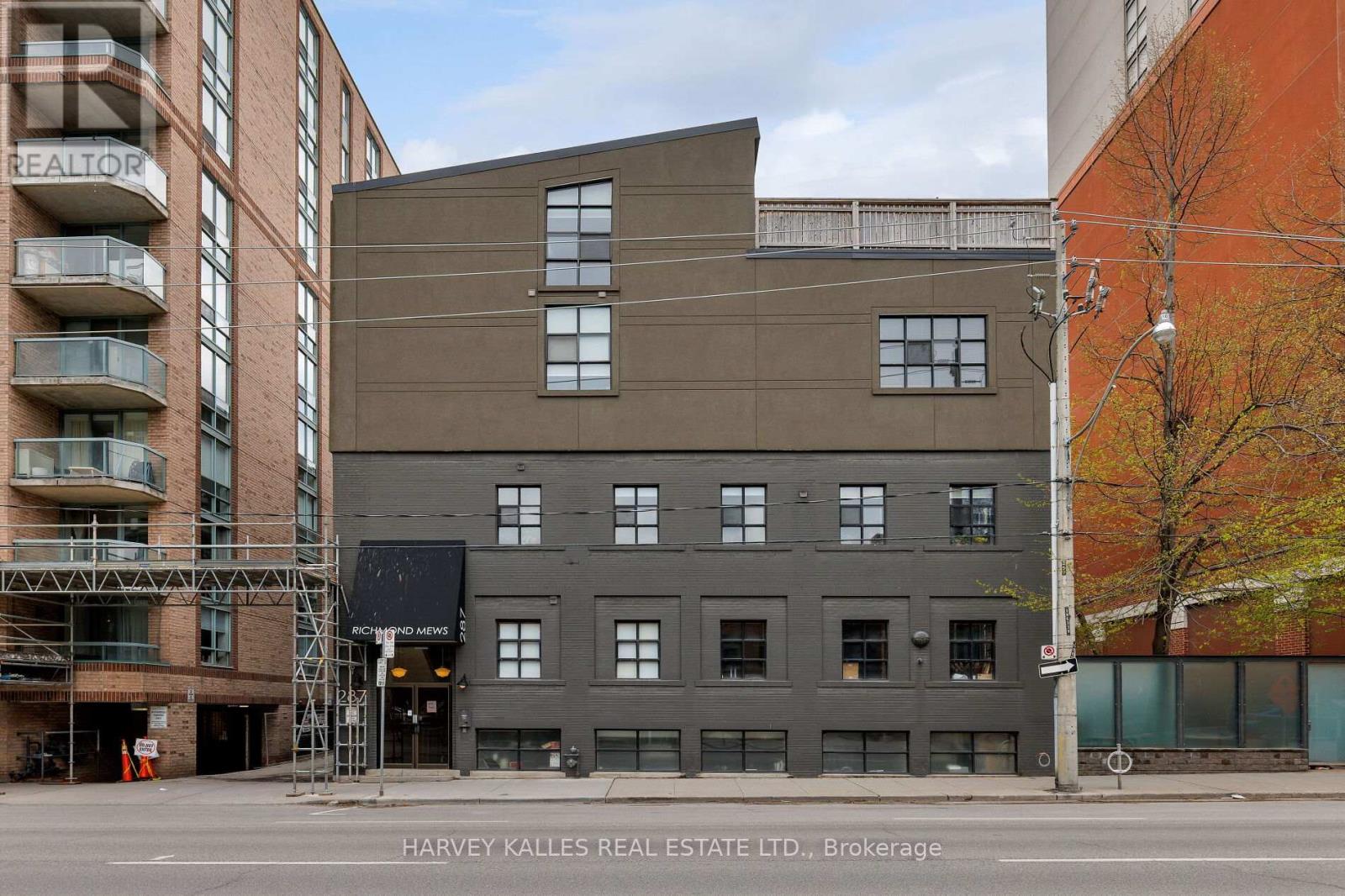 304 - 287 RICHMOND STREET E