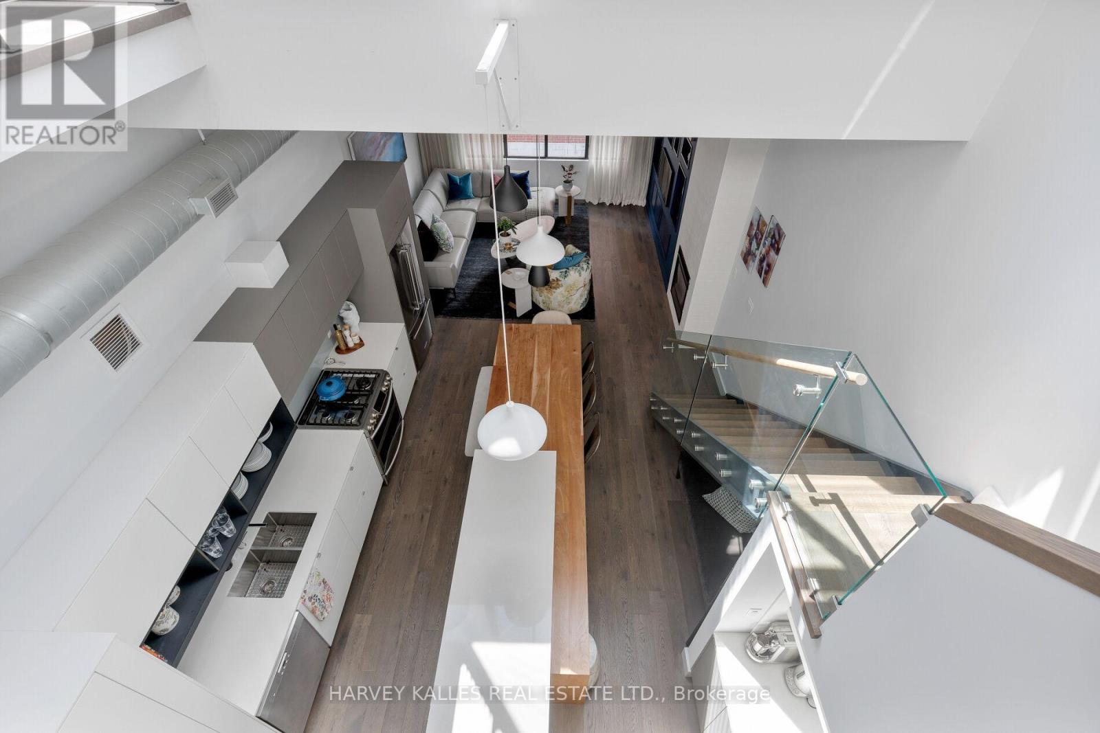 304 - 287 RICHMOND STREET E