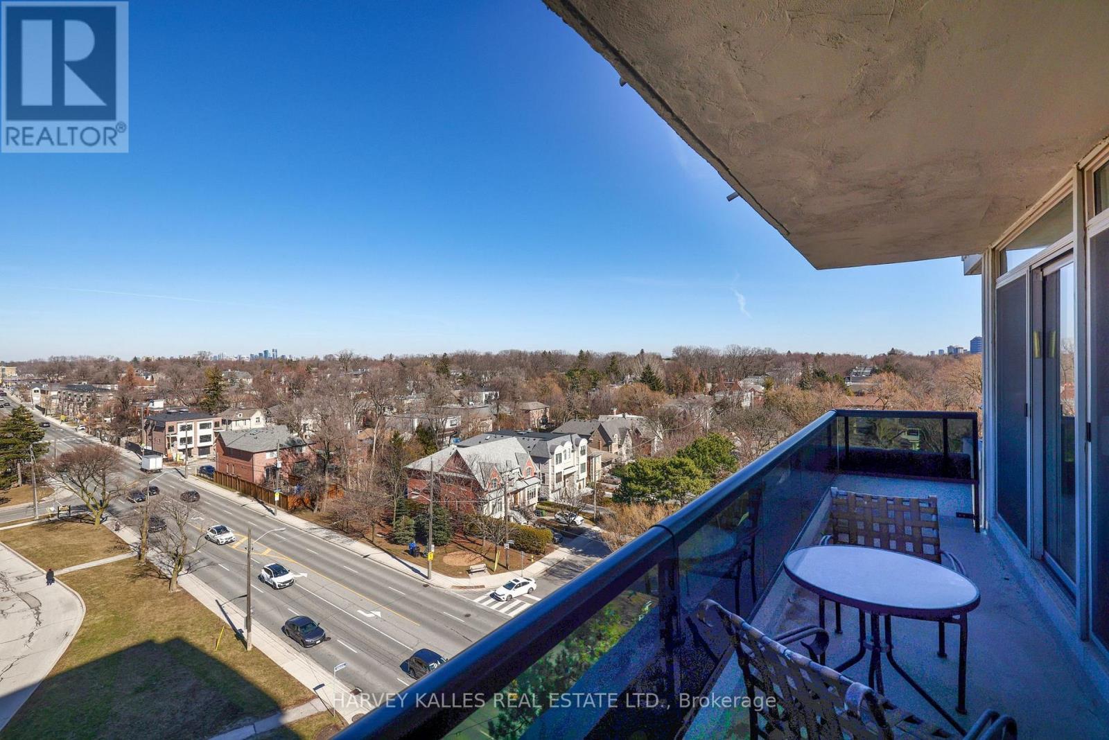 1001 - 2600 BATHURST STREET