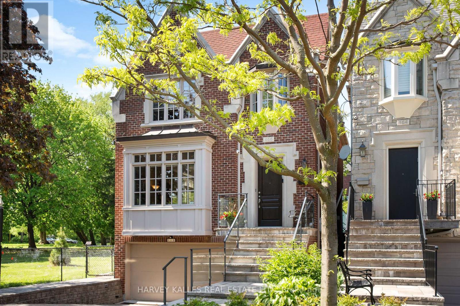466 GLENGARRY AVENUE