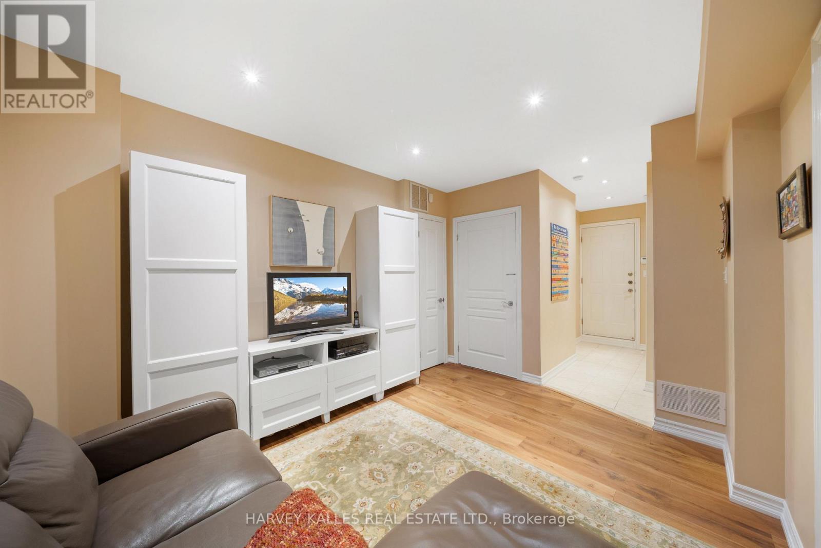 466 GLENGARRY AVENUE