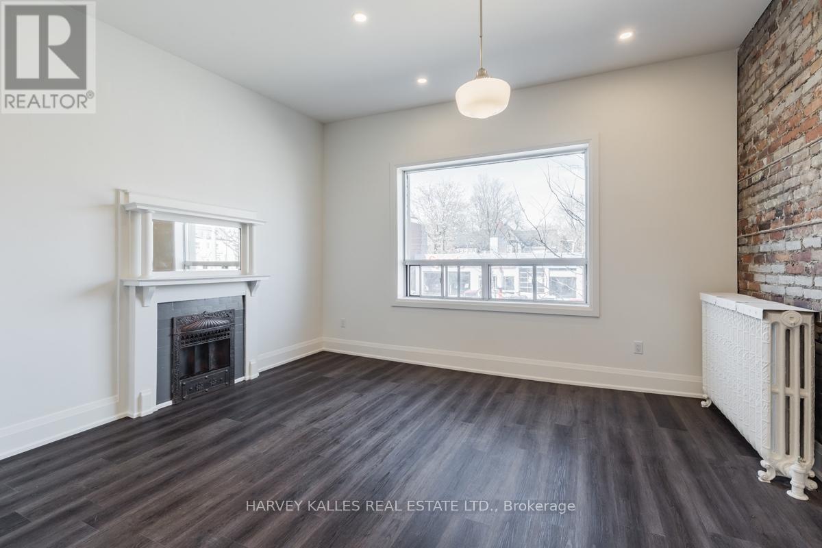 UPPER - 657 ST CLAIR AVENUE W