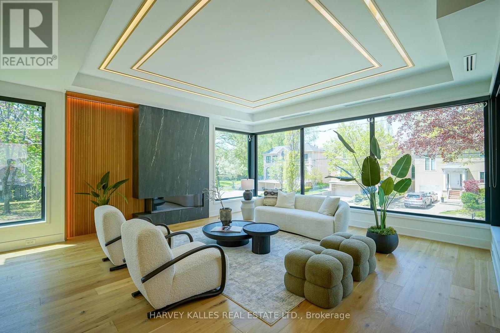 585 BEDFORD PARK AVENUE