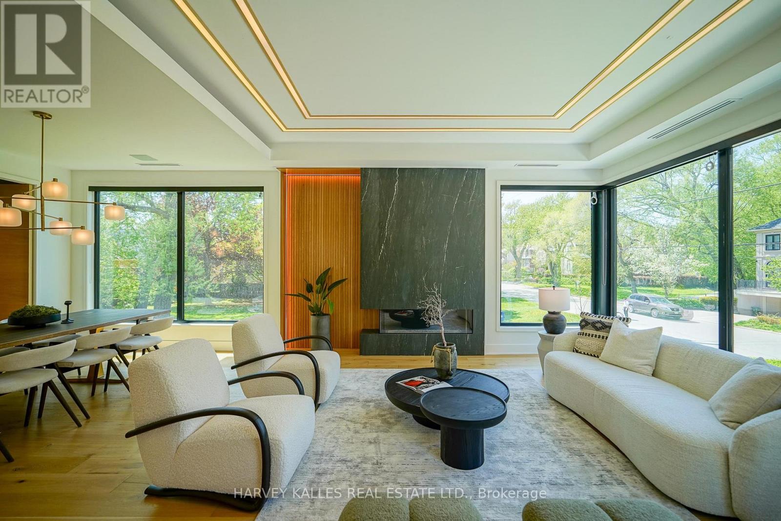 585 BEDFORD PARK AVENUE