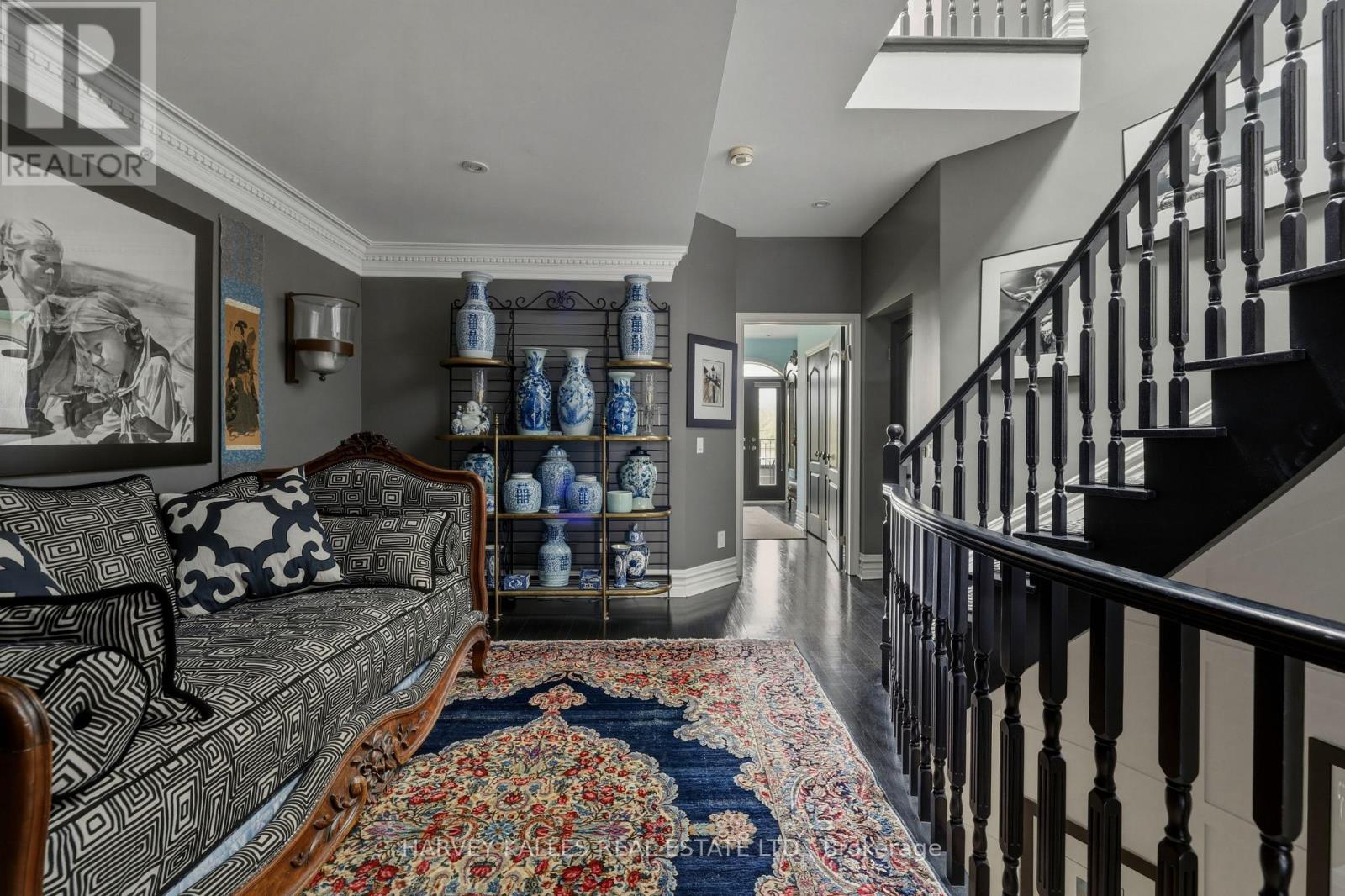 21 - 260 RUSSELL HILL ROAD