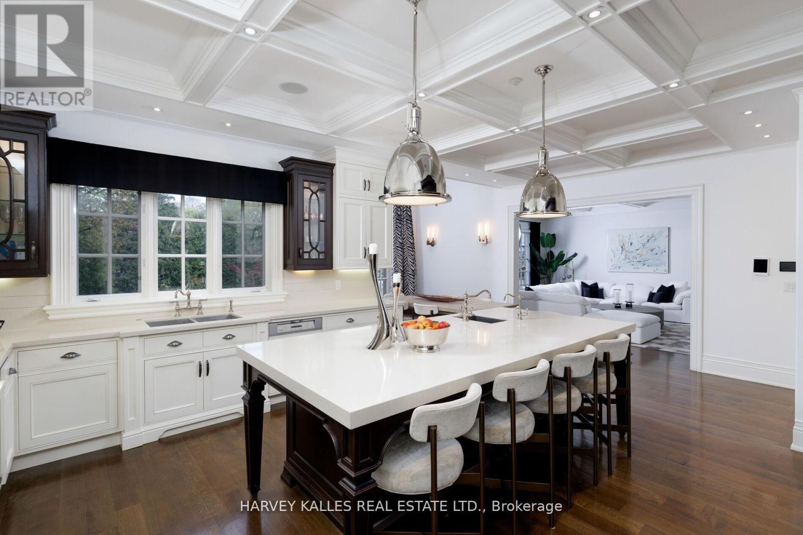 215 DUNVEGAN ROAD